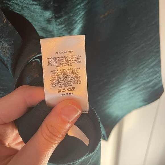 Express women’s angled tank top - Picture 4 of 5